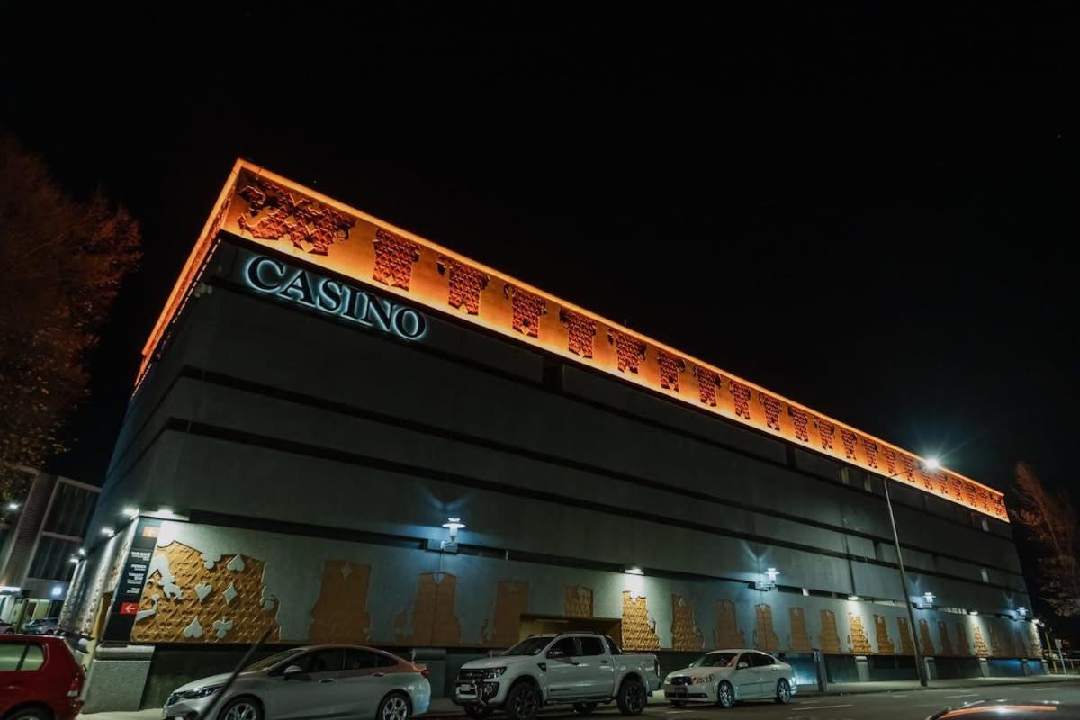 Casino Luxury Suite City Centre - Sleeps 5 كريستتشيرش المظهر الخارجي الصورة