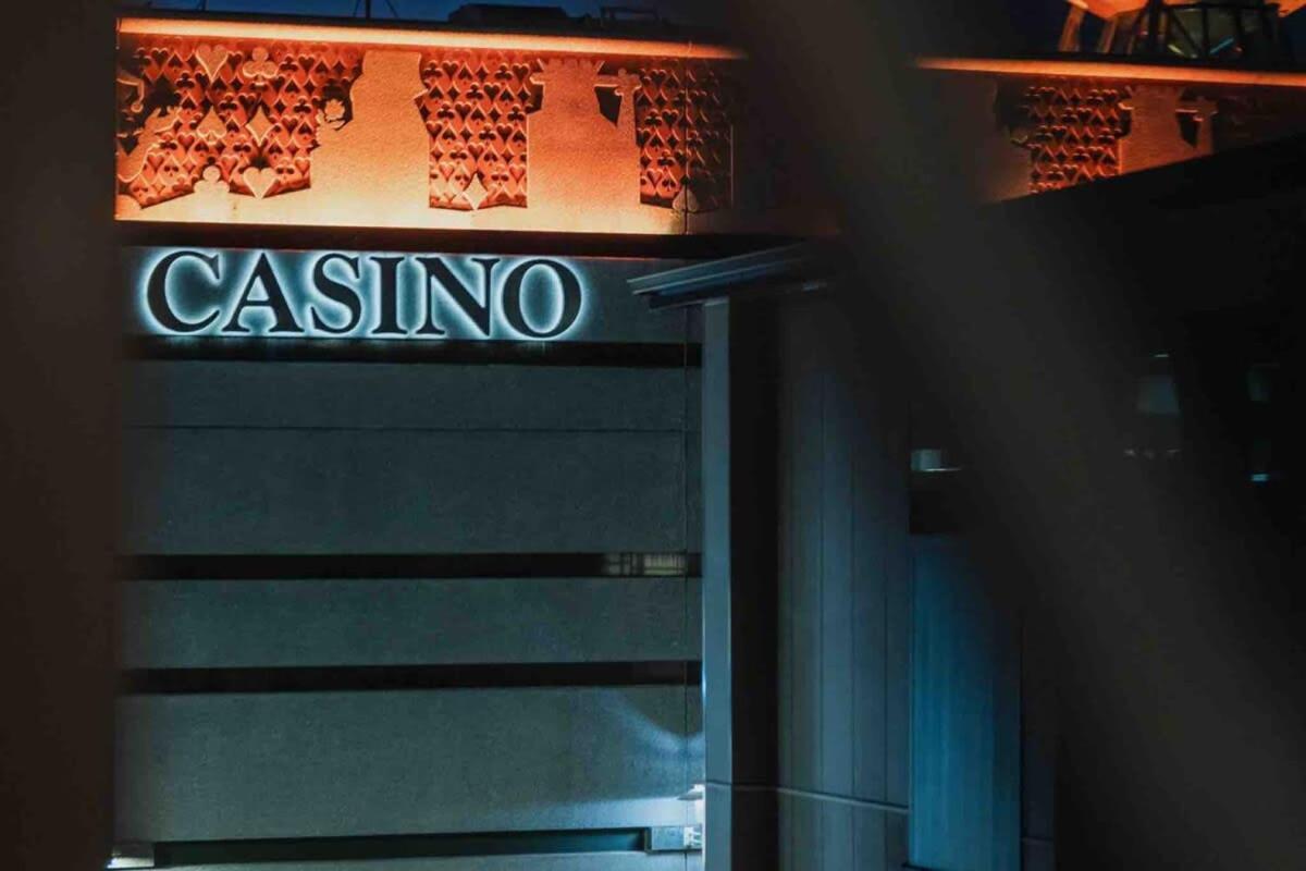 Casino Luxury Suite City Centre - Sleeps 5 كريستتشيرش المظهر الخارجي الصورة